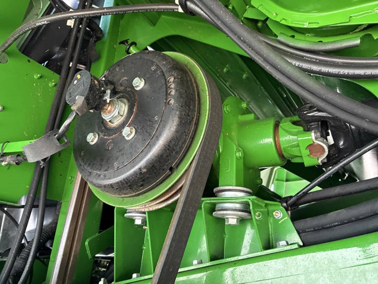 2013-john-deere-s670-image-47