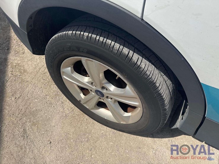 2016-ford-escape-image-29