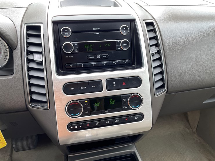 2008-ford-edge-image-70