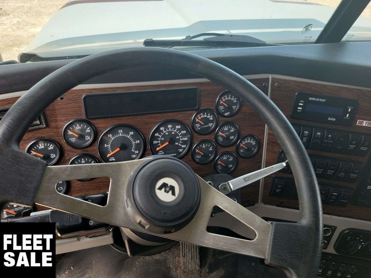 2014-western-star-4900-image-8