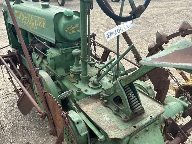 john-deere-b-image-11
