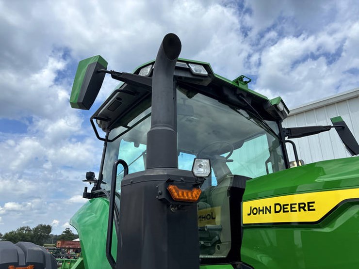 2021-john-deere-8rx-310-image-14