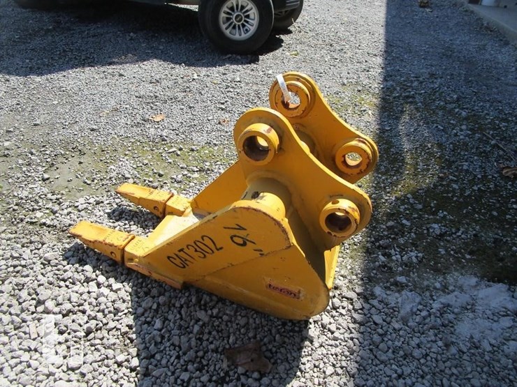 teran-16"-excavator-bucket-image-2