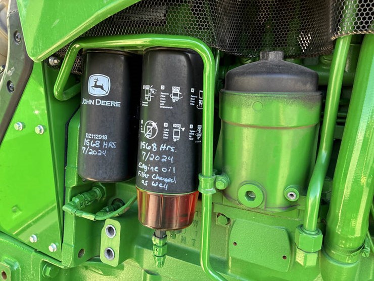 2020-john-deere-8rx-410-image-39