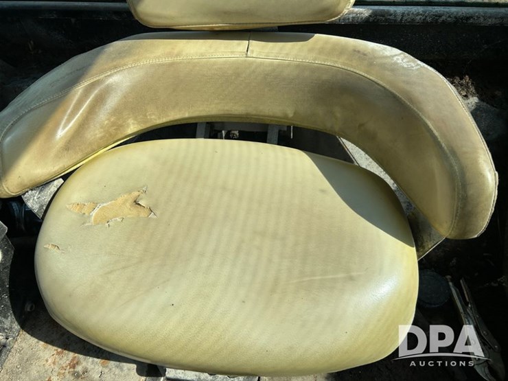 john-deere-4430-image-23
