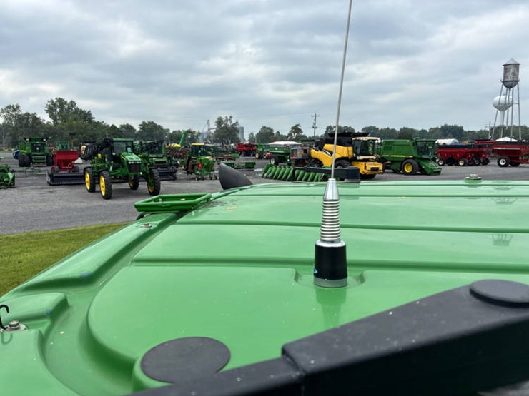 2009-john-deere-8430-image-62