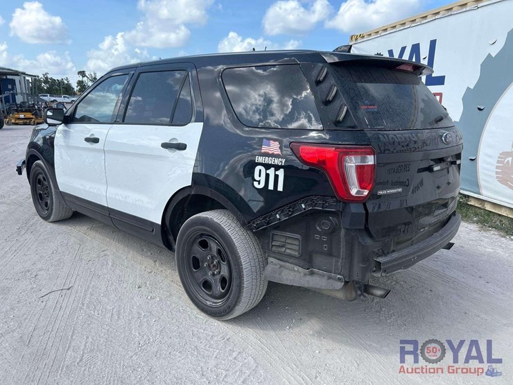 2017-ford-explorer-image-4