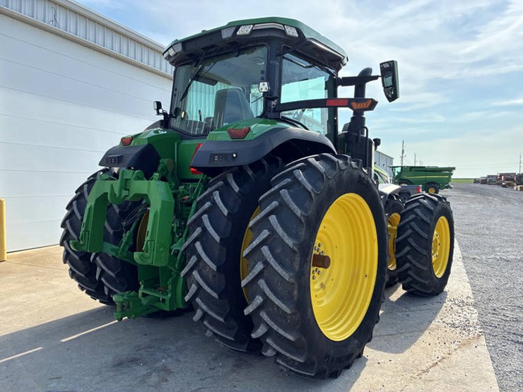 2022-john-deere-8r-310-image-6