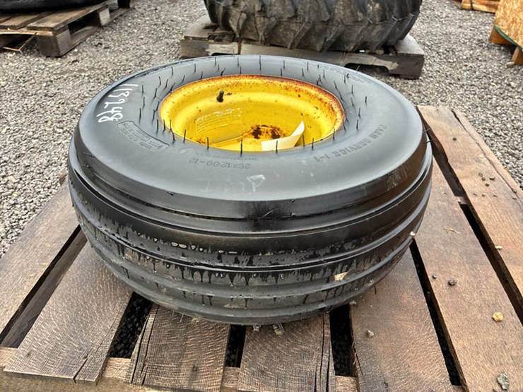 #113248-•-21x26x12-12-tires-for-300-series-image-2