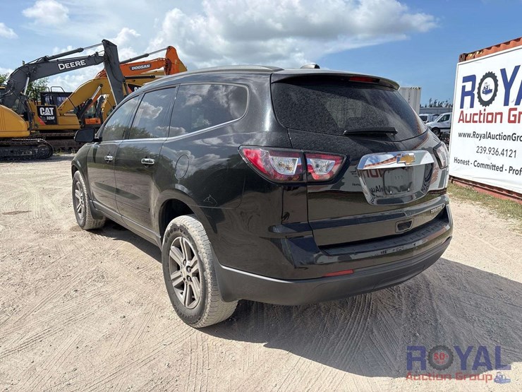 2016-chevrolet-traverse-image-3