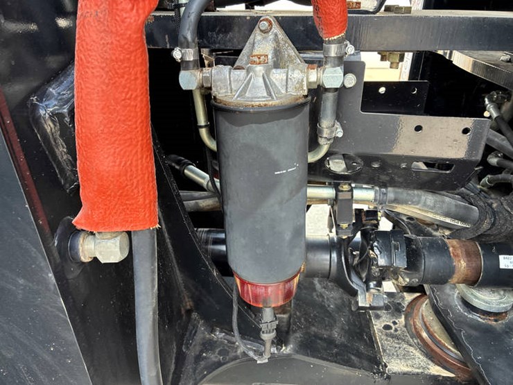 2021-new-holland-t9.565-image-24