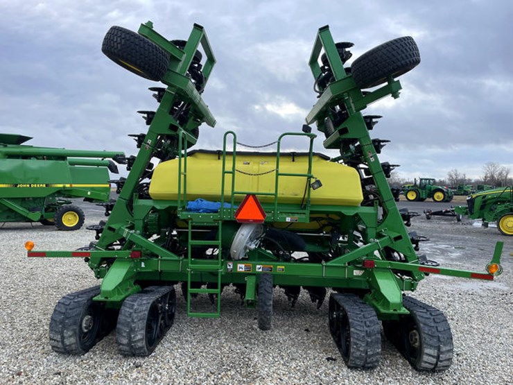 2017-john-deere-1990-image-7