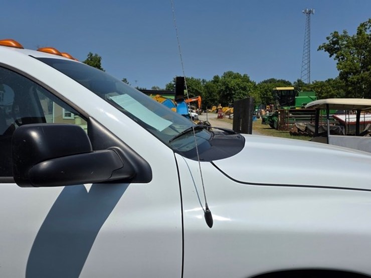 2006-dodge-ram-3500-image-34