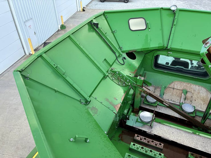 2016-john-deere-s680-image-97