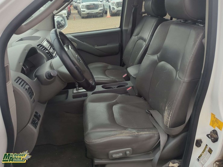 2006-nissan-frontier-image-12