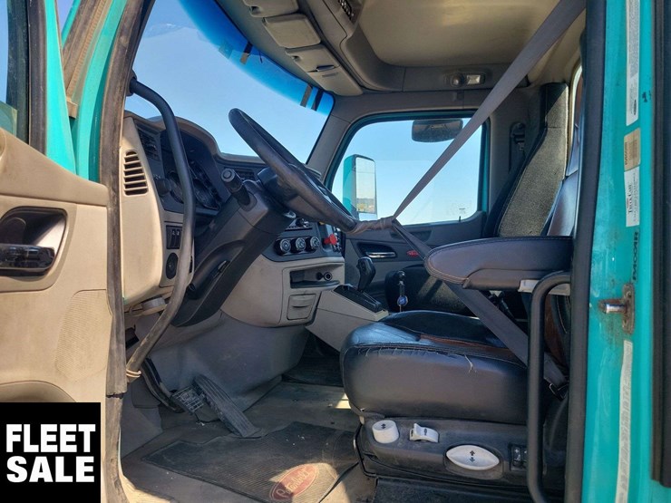 2018-peterbilt-579-image-4
