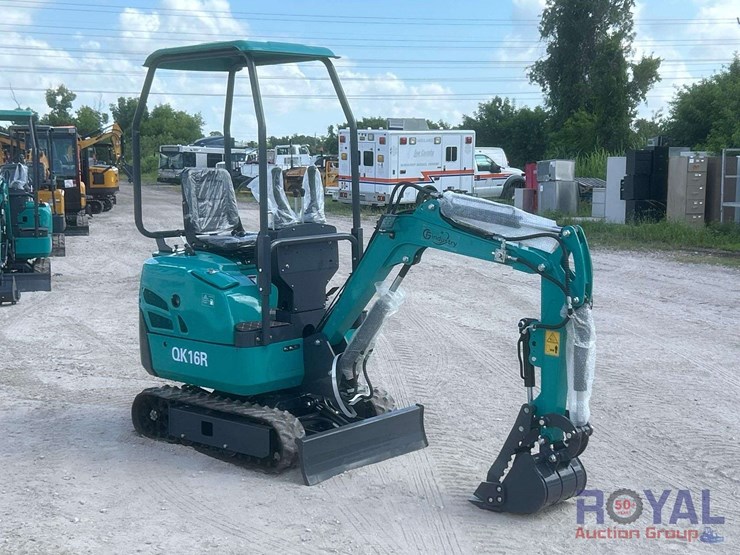 unused-2025-cfg-qk16r-mini-excavator-image-2