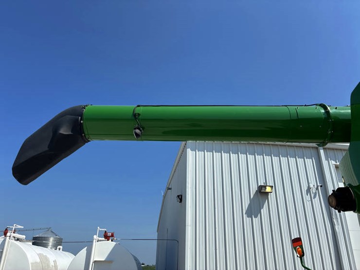 2013-john-deere-s690-image-26