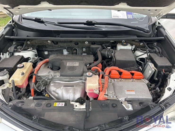 2018-toyota-rav4-image-7