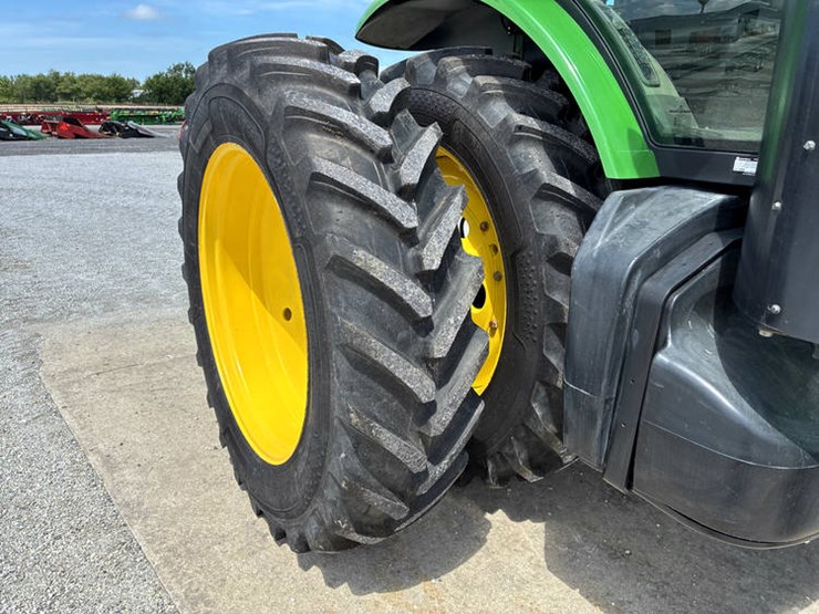 2014-john-deere-8285r-image-59