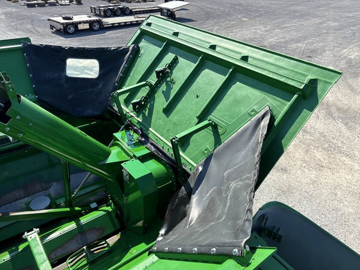 2024-john-deere-s780-image-90