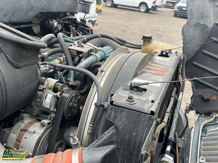 2006-international-durastar-4300-image-25