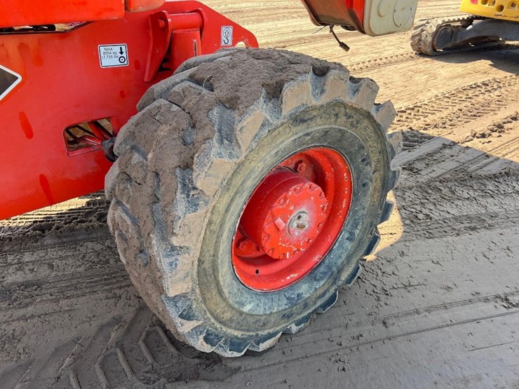 2000-jlg-800a-image-11