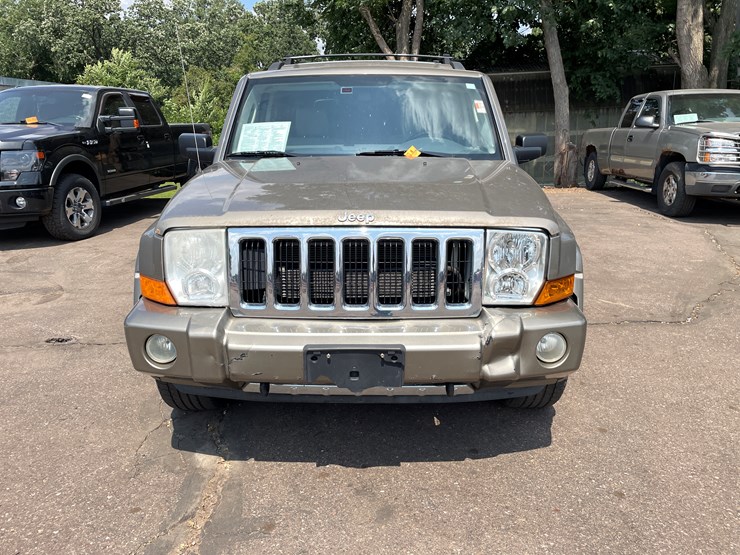 2006-jeep-commander-image-2
