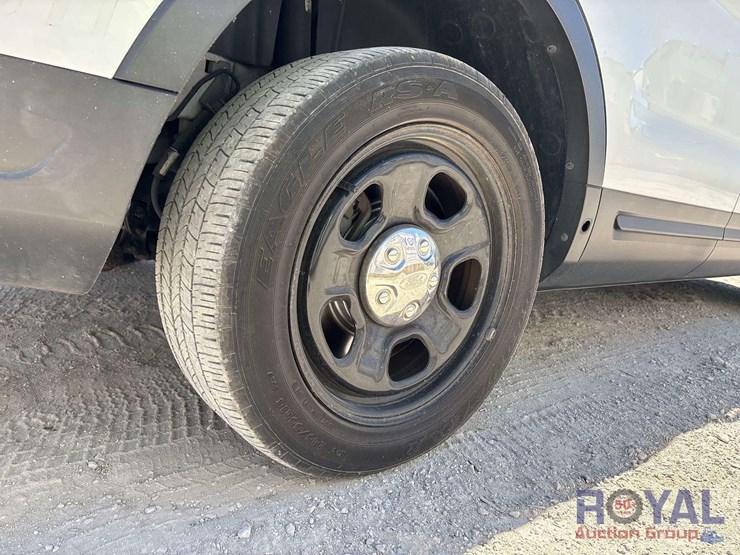 2019-ford-explorer-image-26