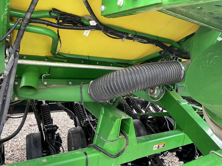 2017-john-deere-1990-image-68