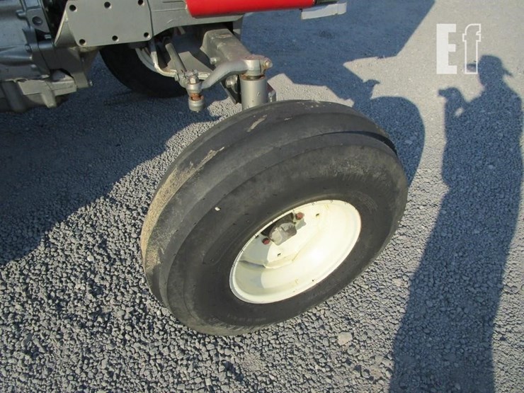 massey-ferguson-1085-image-5