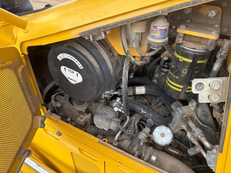 2021-komatsu-d51ex-24-image-24