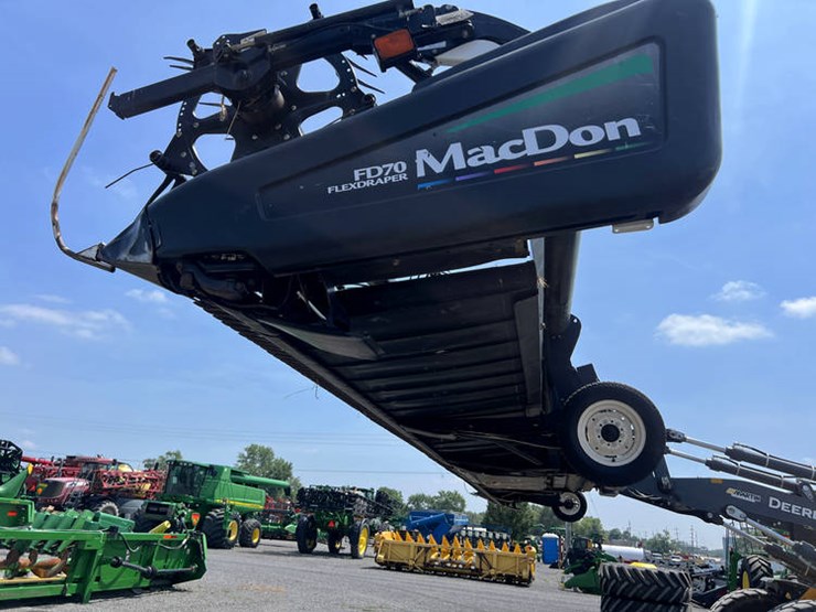 2011-mac-don-fd70-image-27