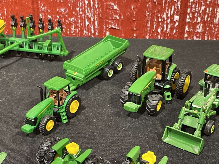 john-deere-64-image-3