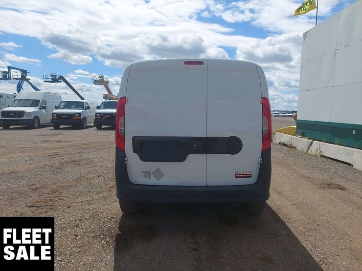 2015-ram-promaster-city-image-13
