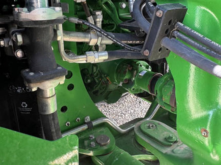 2017-john-deere-9570r-image-8
