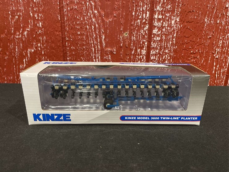 kinze-3600-image-1