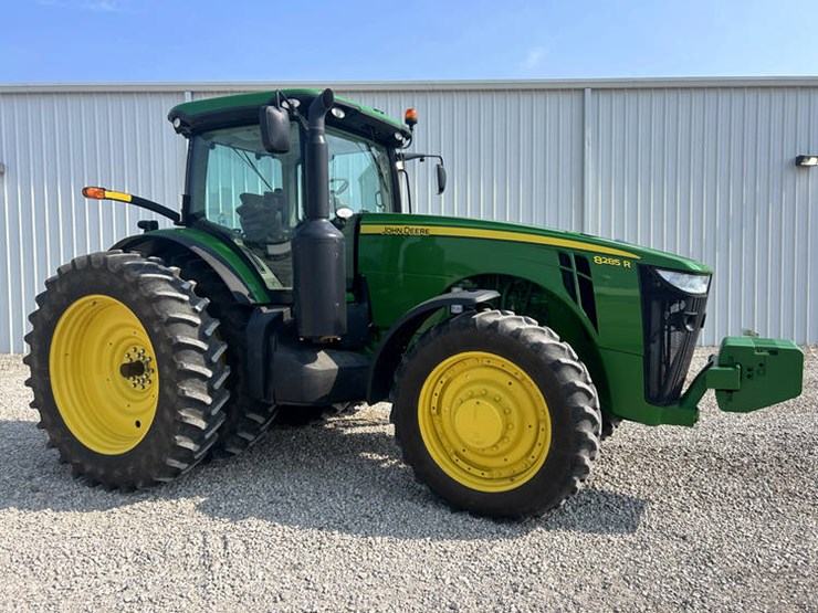 2012-john-deere-8285r-image-3