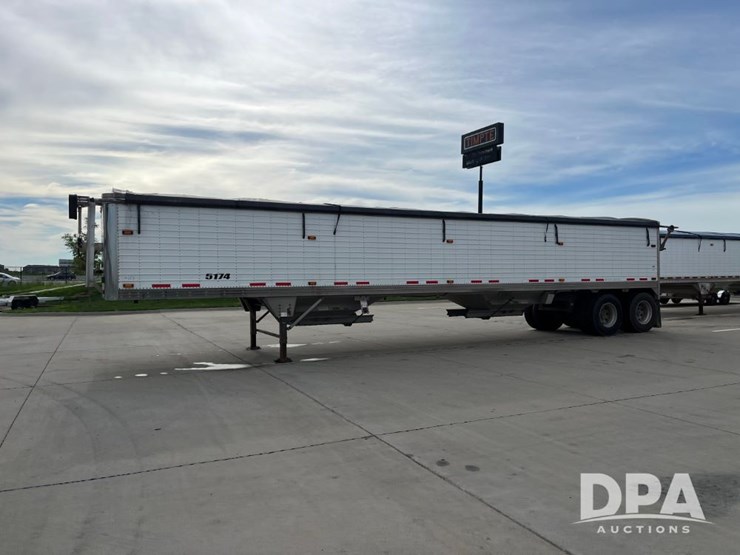 2015-timpte-grain-trailer-image-18
