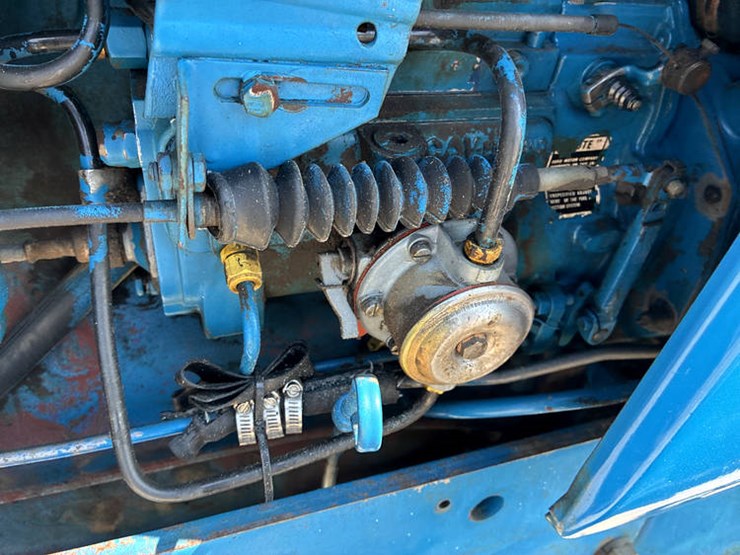 ford-tw25-image-54