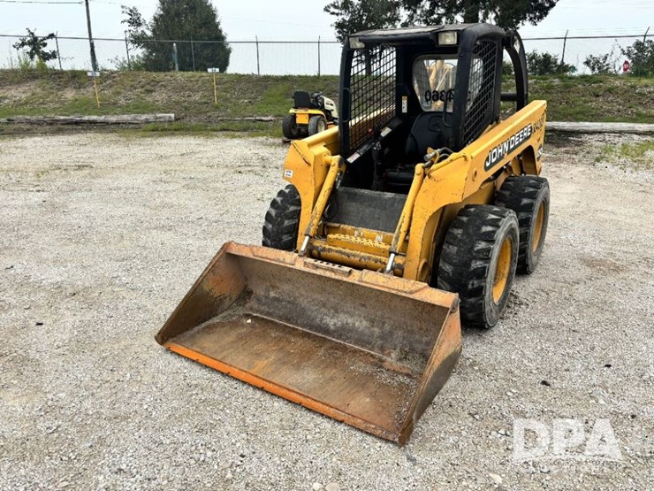 john-deere-250-image-2