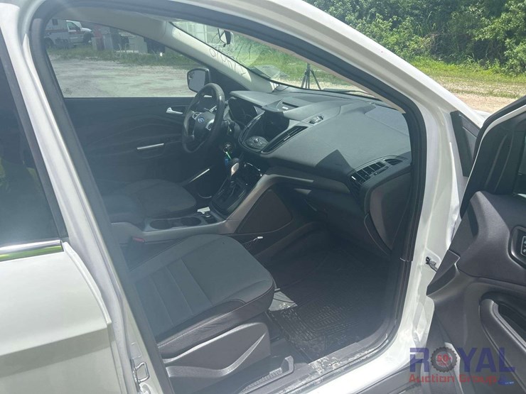 2016-ford-escape-image-21