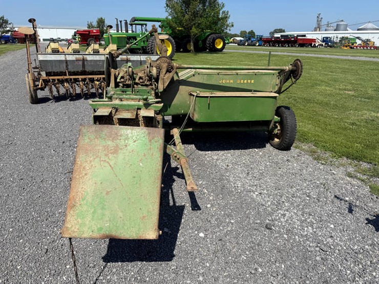 john-deere-14t-image-3