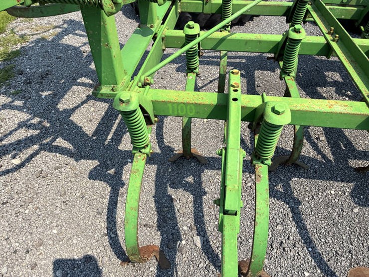 john-deere-1100-image-16