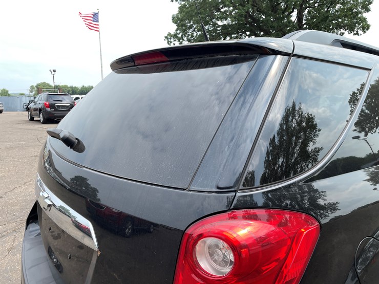2013-chevrolet-equinox-lt-image-29