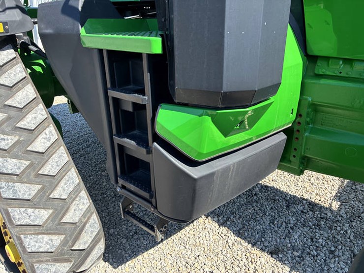 2020-john-deere-8rx-410-image-19