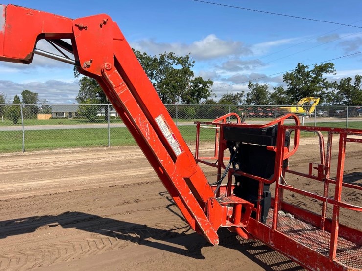 2000-jlg-800a-image-30