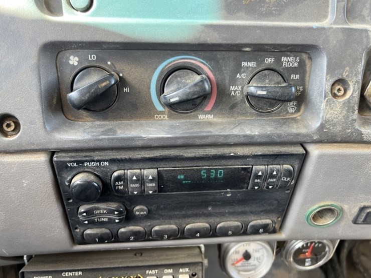 1998-ford-l8501-image-29