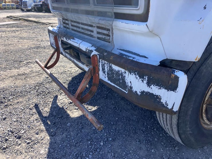 #111477-•-1988-gmc-lime-truck-#v532251-image-3