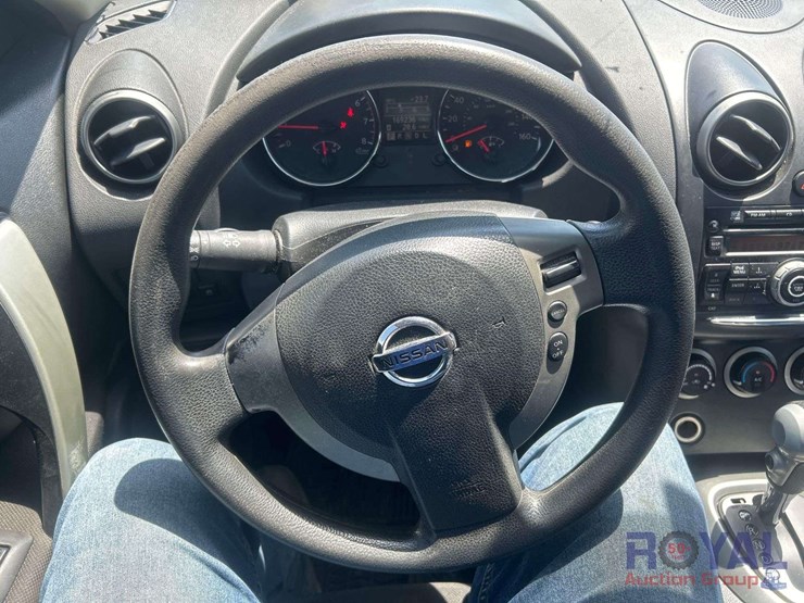 2011-nissan-rogue-image-10